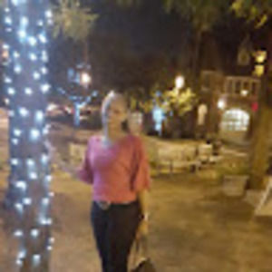 Meet your Posher, Gloria